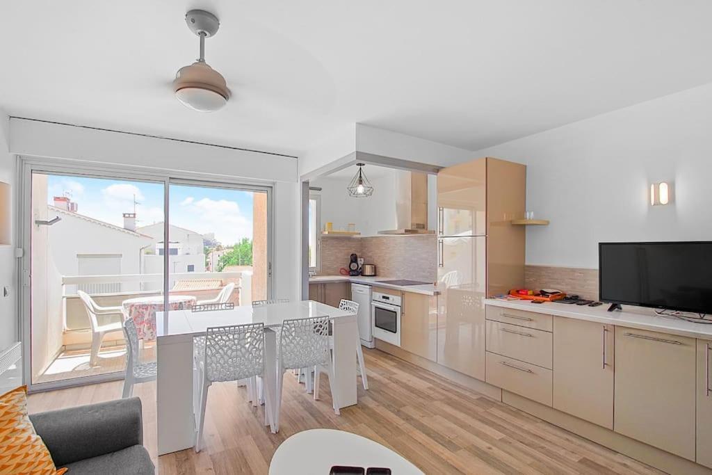 Appartement Calme Et Moderne Avec Vue Mer 74 Canet-en-Roussillon Eksteriør bilde